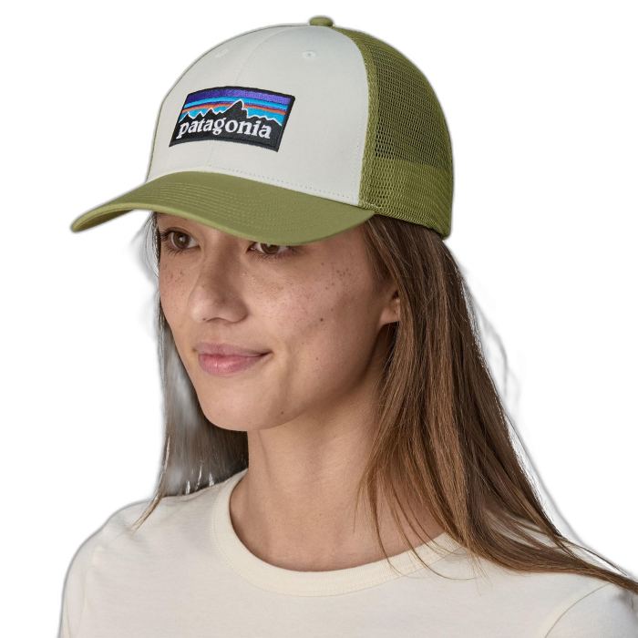 Czapka PATAGONIA P-6 lopro Trucker / LOPRO WBGN white gre