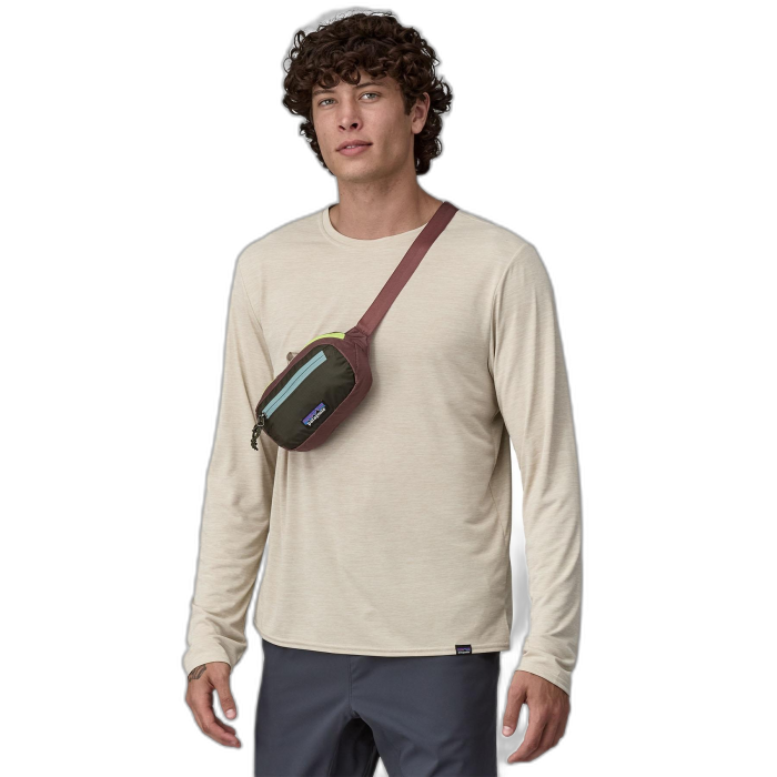 Torebka biodrowa PATAGONIA Ultralite Mini Hip / PWGN patchwork pine