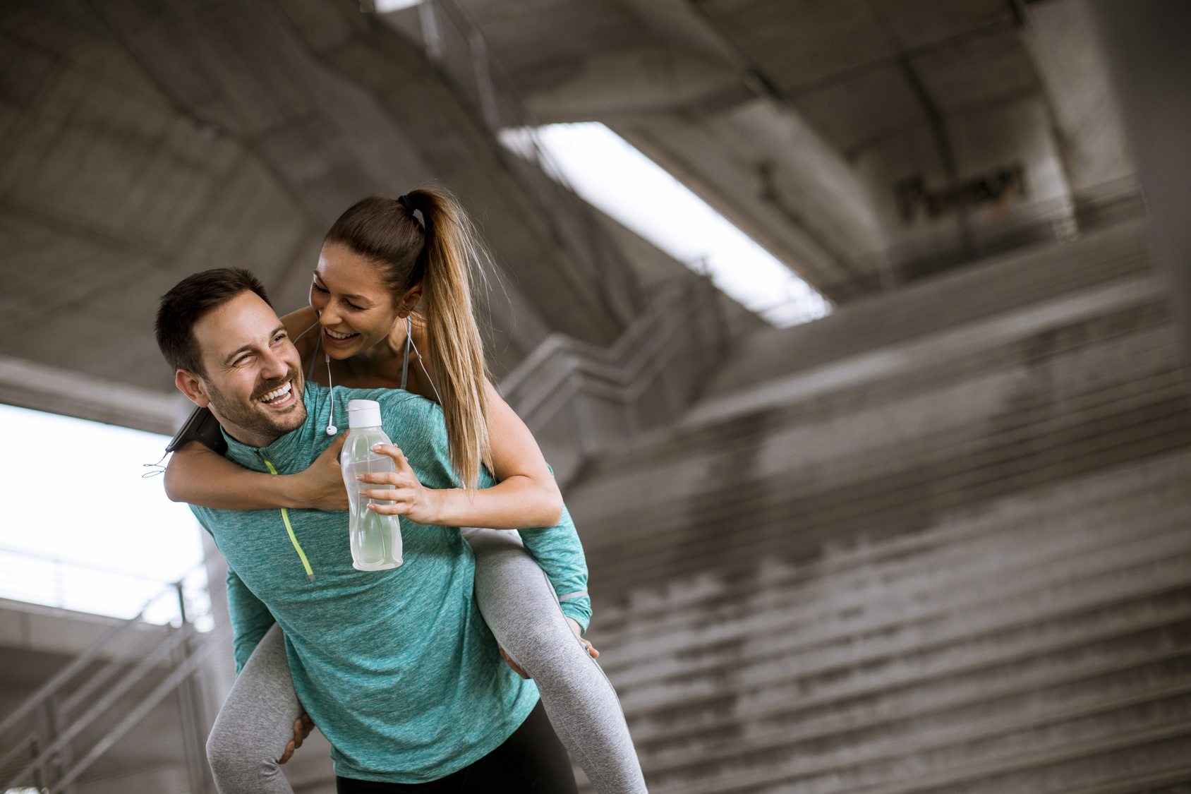 jakiego-rodzaju-technologie-sa-stosowane-w-produktach-marki-under-armour